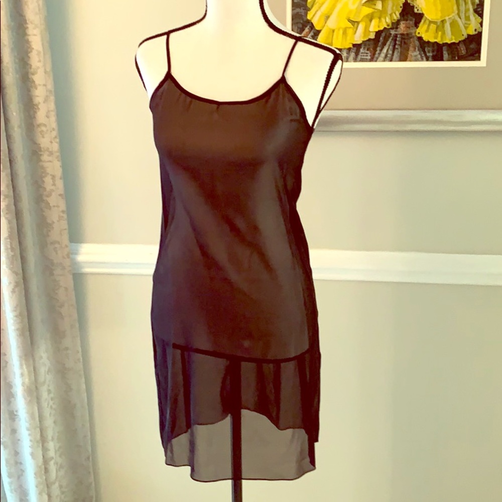 Alice + olivia black sleepwear/ Slip